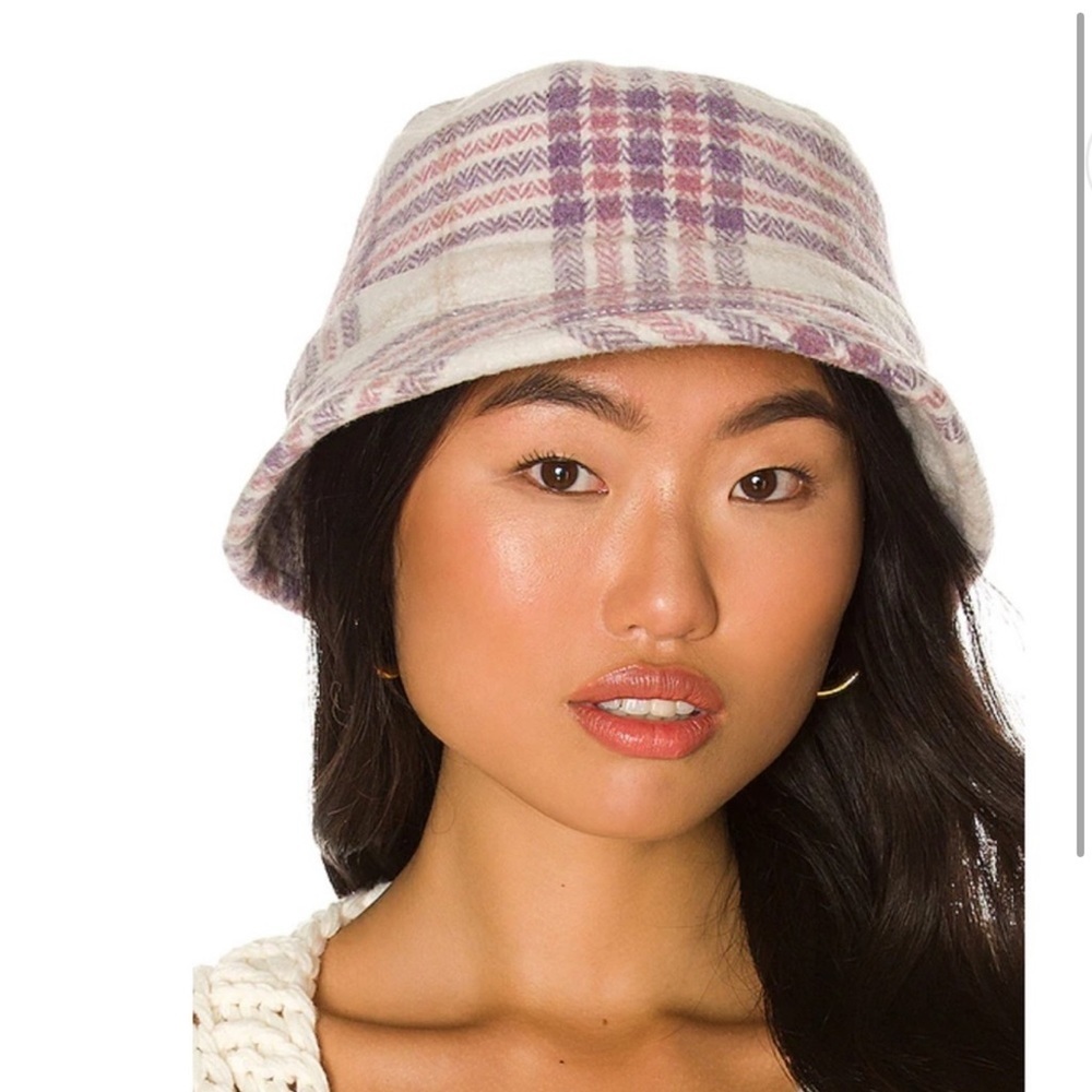 Lovers + Friends Conlee Plaid Bucket Hat NWT Revolve Exclusive Spring Gift RARE